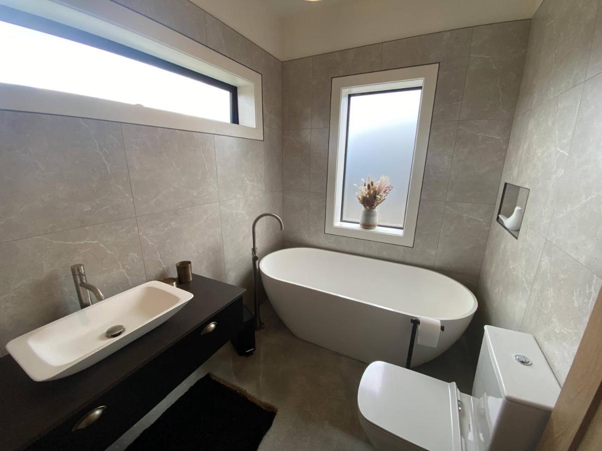 Black Stilt Retreat, Stunning Luxury Property Twizel Zewnętrze zdjęcie