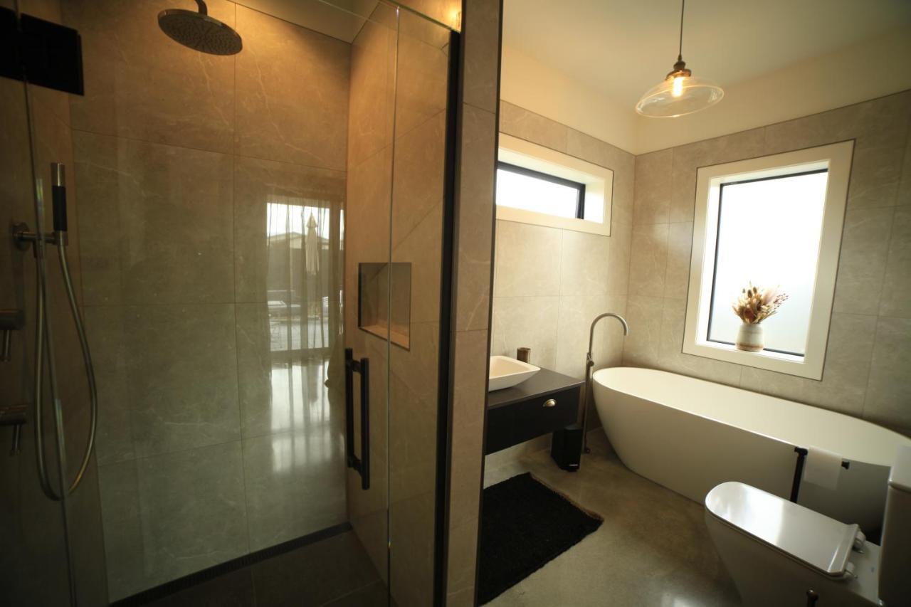 Black Stilt Retreat, Stunning Luxury Property Twizel Zewnętrze zdjęcie